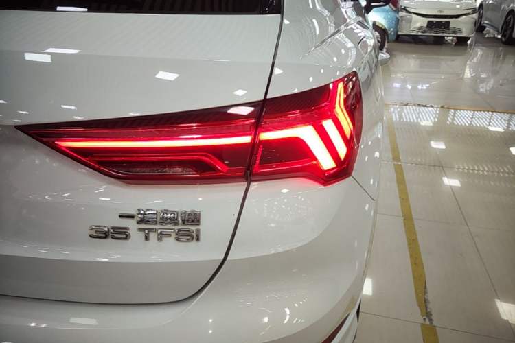 Used Audi Q3 2021 35 TFSI Fashion Dynamic Model Right Rear Taillight