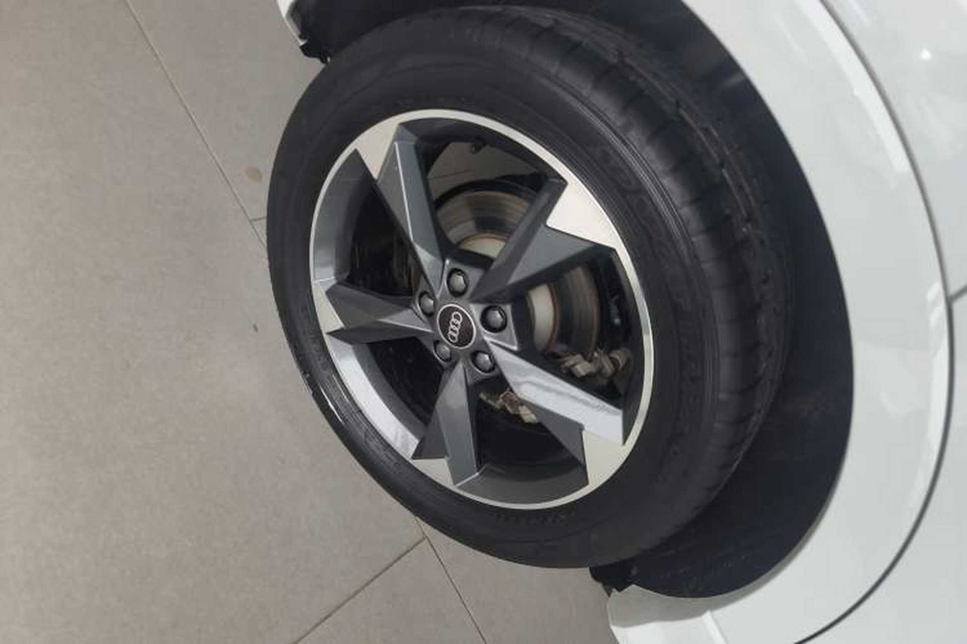 Used Audi Q3 2021 35 TFSI Fashion Dynamic Model Right Rear Wheel Hub
