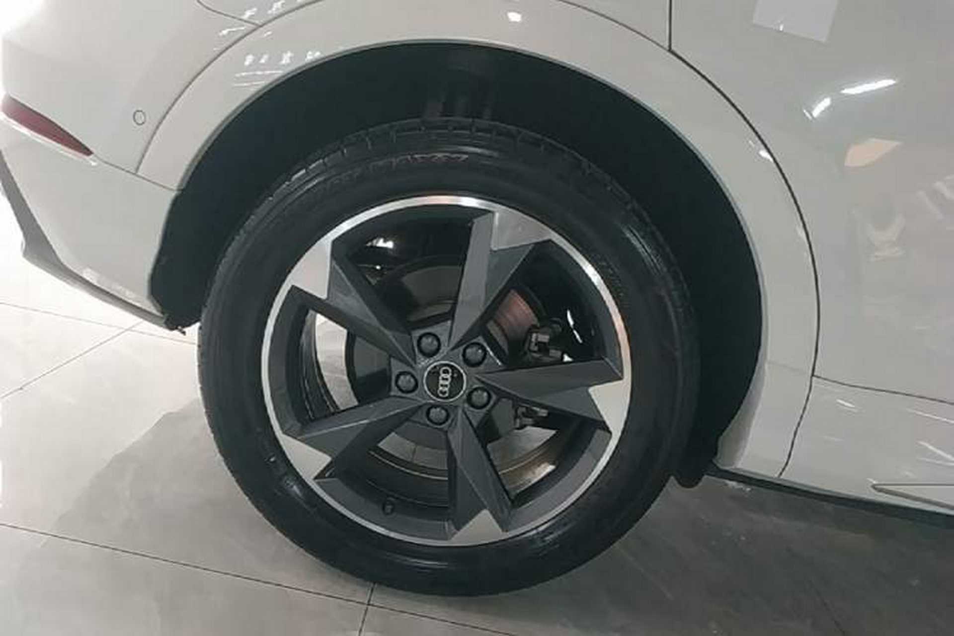 Used Audi Q3 2021 35 TFSI Fashion Dynamic Model Right Rear Wheel Hub