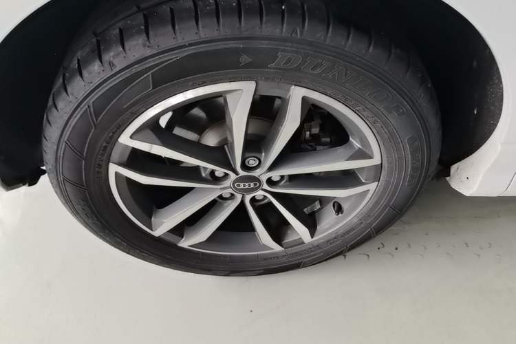 Used Audi Q3 2021 35 TFSI Progressive Dynamic Edition Right Rear Wheel Hub
