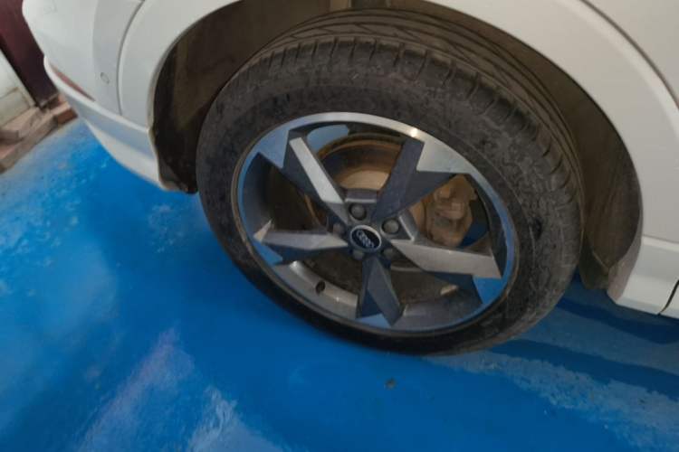 Used Audi Q3 2021 35 TFSI Fashion Dynamic Model Right Rear Wheel Hub