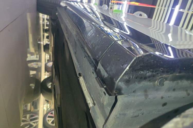 Used Audi Q3 2021 35 TFSI Advanced Style Edition Right Side Sill