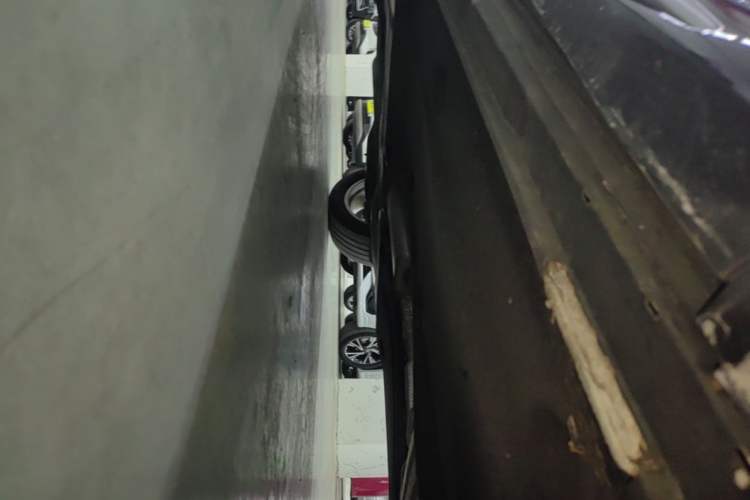 Used Audi Q3 2021 35 TFSI Fashionable and Elegant Model Right Side Sill