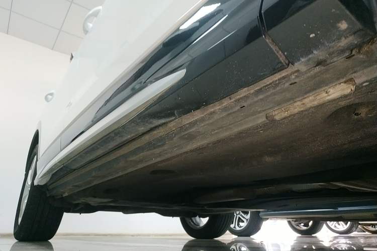 Used Audi Q3 2021 35 TFSI Fashionable and Elegant Model Right Side Sill