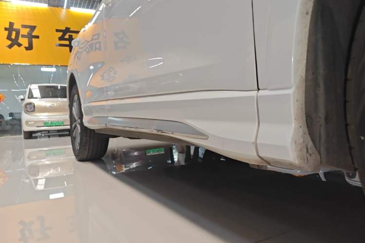 Used Audi Q3 2021 35 TFSI Progressive Dynamic Edition Right Side Sill
