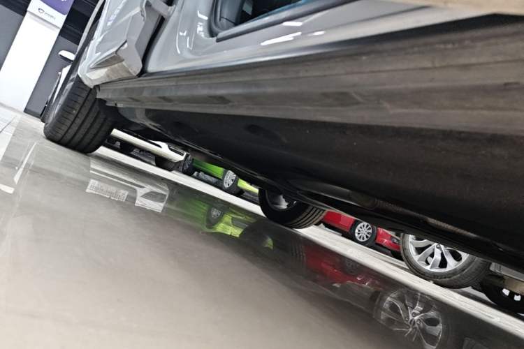 Used Audi Q3 2021 40 TFSI Fashion Dynamic Model Right Side Sill