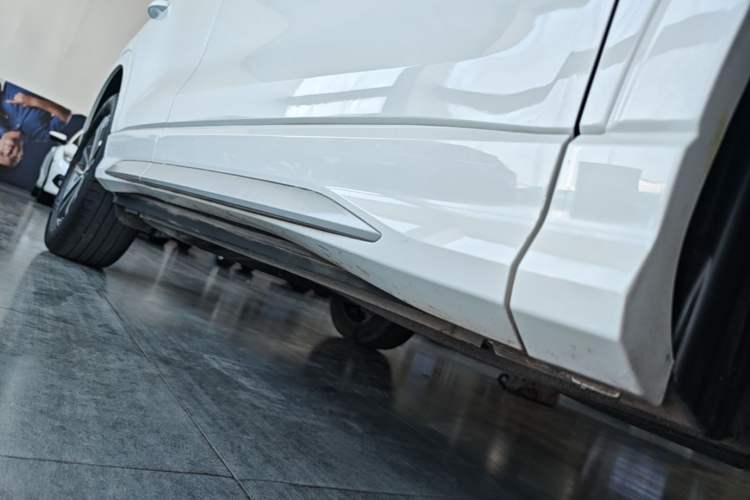 Used Audi Q3 2021 35 TFSI Progressive Dynamic Edition Right Side Sill