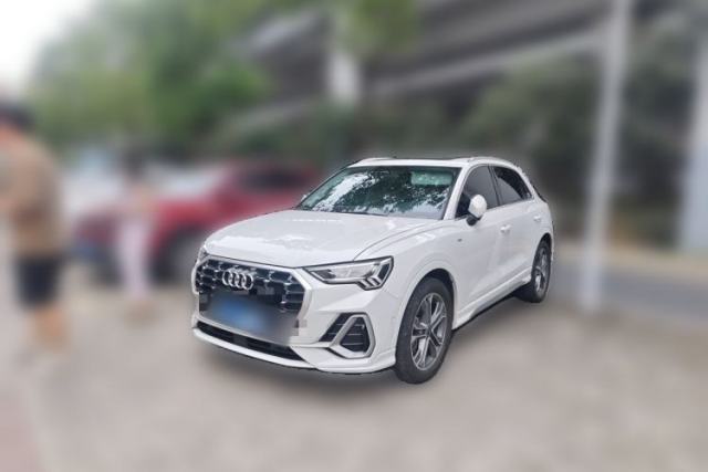 Used Audi Q3 2021 40 TFSI Fashion Dynamic Model