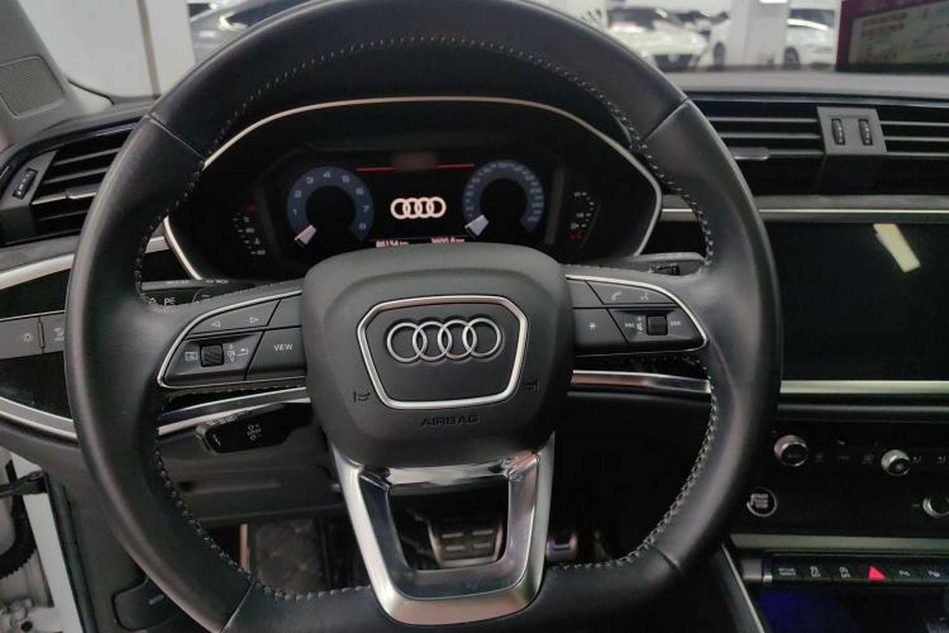 Used Audi Q3 2021 40 TFSI Fashion Dynamic Model Steering Wheel