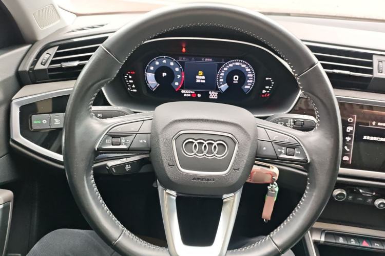 Used Audi Q3 2021 35 TFSI Progressive Dynamic Edition Steering Wheel