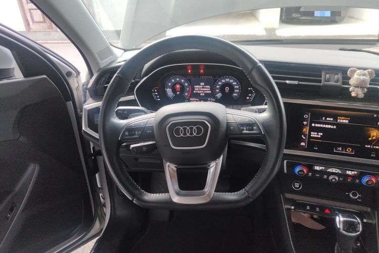 Used Audi Q3 2021 35 TFSI Fashion Dynamic Model Steering Wheel
