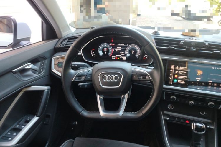 Used Audi Q3 2021 35 TFSI Fashion Dynamic Model Steering Wheel