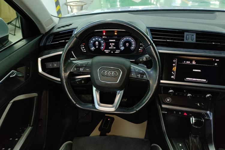 Used Audi Q3 2021 35 TFSI Fashion Dynamic Model Steering Wheel