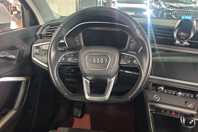 Used Audi Q3 2021 35 TFSI Fashion Dynamic Model Steering Wheel
