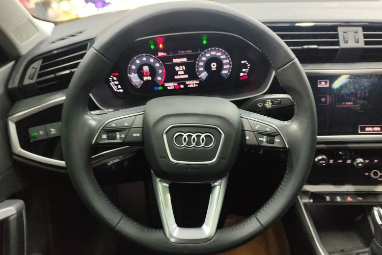 Used Audi Q3 2021 35 TFSI Advanced Style Edition Steering Wheel