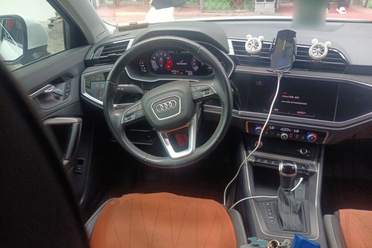 Used Audi Q3 2021 35 TFSI Progressive Dynamic Edition Steering Wheel