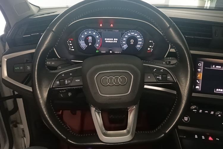 Used Audi Q3 2021 35 TFSI Fashion Dynamic Model Steering Wheel