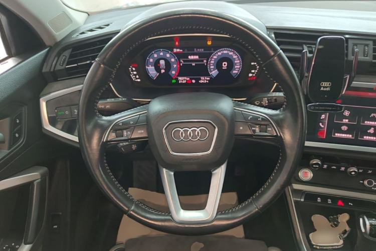 Used Audi Q3 2021 35 TFSI Progressive Dynamic Edition Steering Wheel