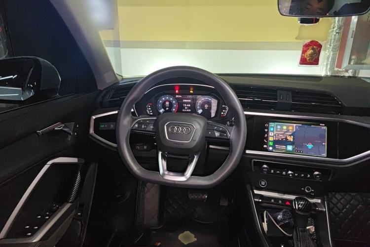 Used Audi Q3 2021 35 TFSI Progressive Dynamic Edition Steering Wheel