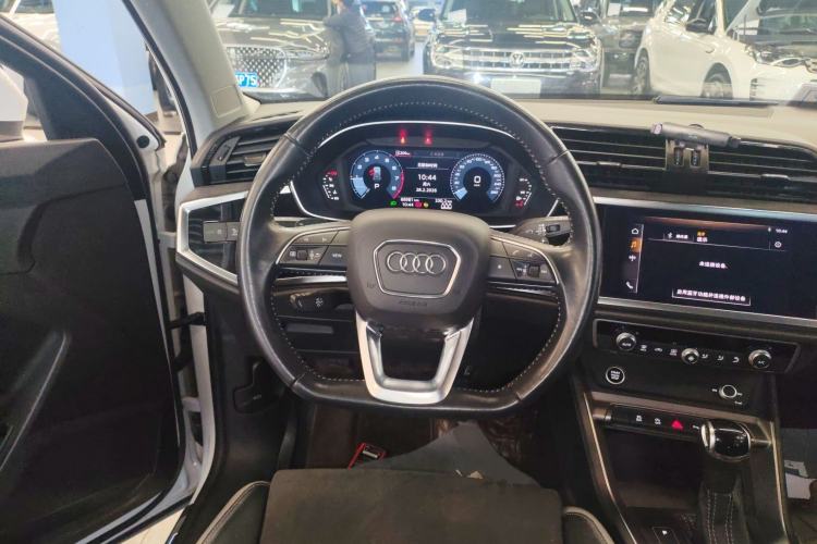 Used Audi Q3 2021 35 TFSI Fashion Dynamic Model Steering Wheel