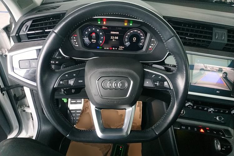 Used Audi Q3 2021 45 TFSI quattro Fashion Dynamic Model Steering Wheel