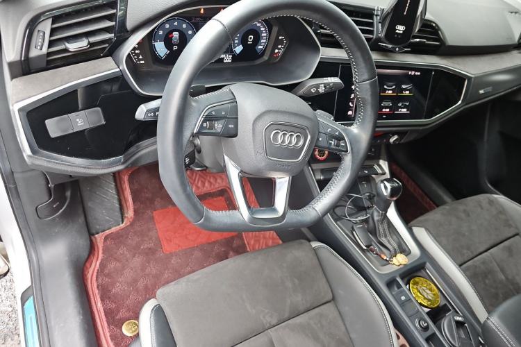 Used Audi Q3 2021 35 TFSI Fashion Dynamic Model Steering Wheel