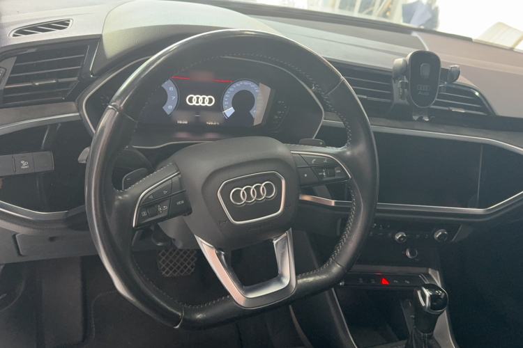 Used Audi Q3 2021 35 TFSI Fashion Dynamic Model Steering Wheel