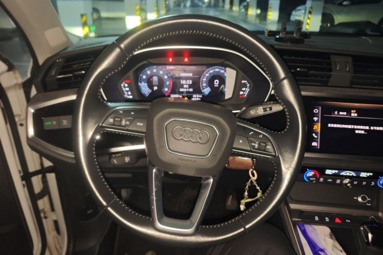 Used Audi Q3 2021 35 TFSI Progressive Dynamic Edition Steering Wheel