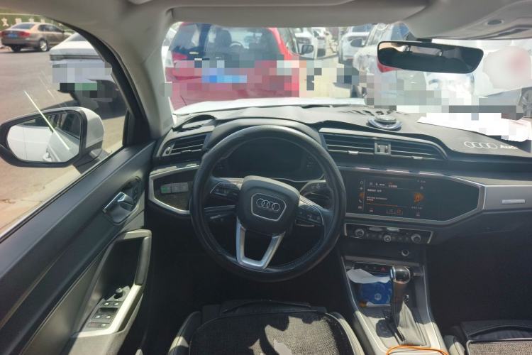 Used Audi Q3 2021 35 TFSI Progressive Dynamic Edition Steering Wheel