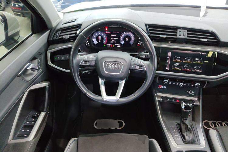 Used Audi Q3 2021 35 TFSI Progressive Dynamic Edition Steering Wheel