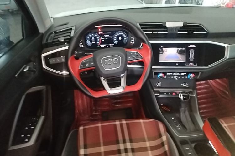 Used Audi Q3 2021 35 TFSI Fashion Dynamic Model Steering Wheel