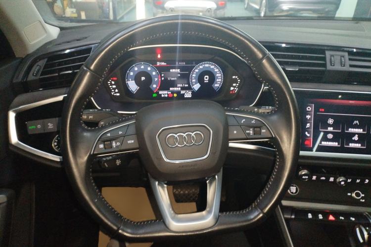 Used Audi Q3 2021 35 TFSI Fashion Dynamic Model Steering Wheel