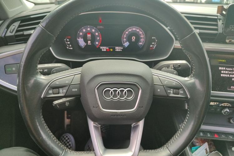 Used Audi Q3 2021 40 TFSI Fashion Dynamic Model Steering Wheel