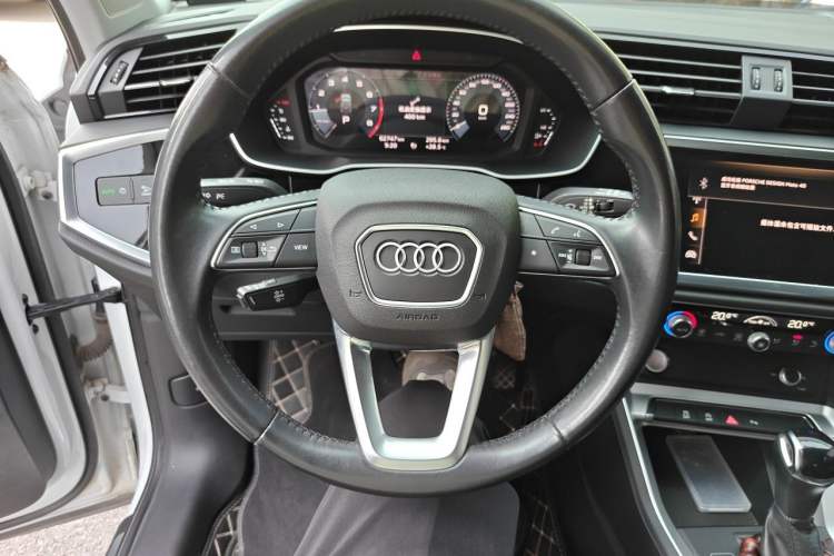 Used Audi Q3 2021 35 TFSI Advanced Style Edition Steering Wheel