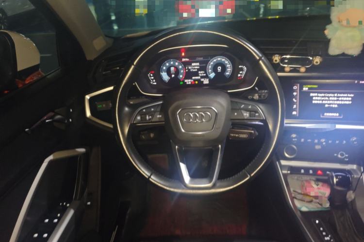 Used Audi Q3 2021 35 TFSI Advanced Style Edition Steering Wheel