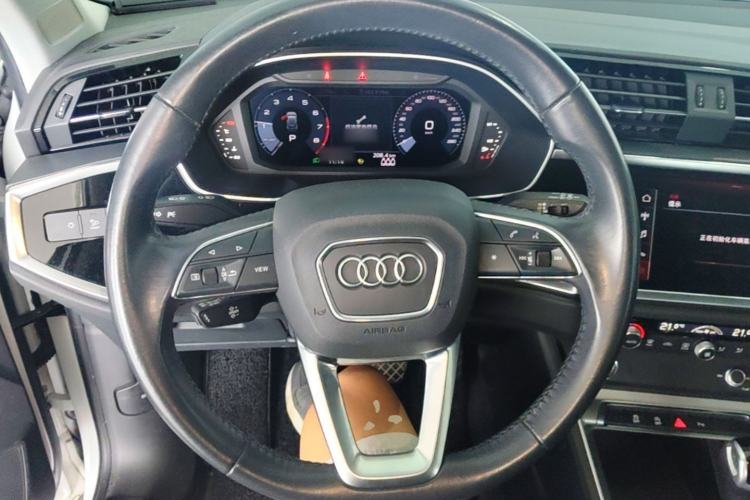 Used Audi Q3 2021 35 TFSI Advanced Style Edition Steering Wheel