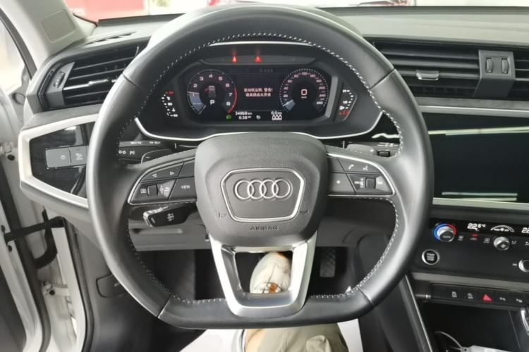 Used Audi Q3 2021 35 TFSI Fashion Dynamic Model Steering Wheel