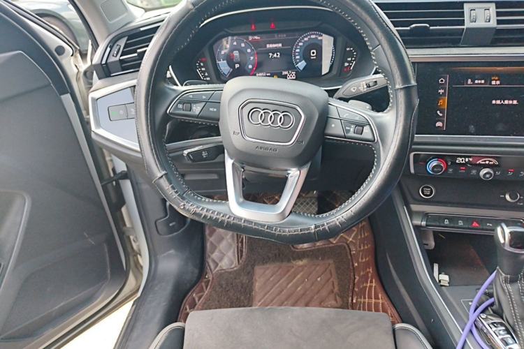 Used Audi Q3 2021 35 TFSI Fashion Dynamic Model Steering Wheel