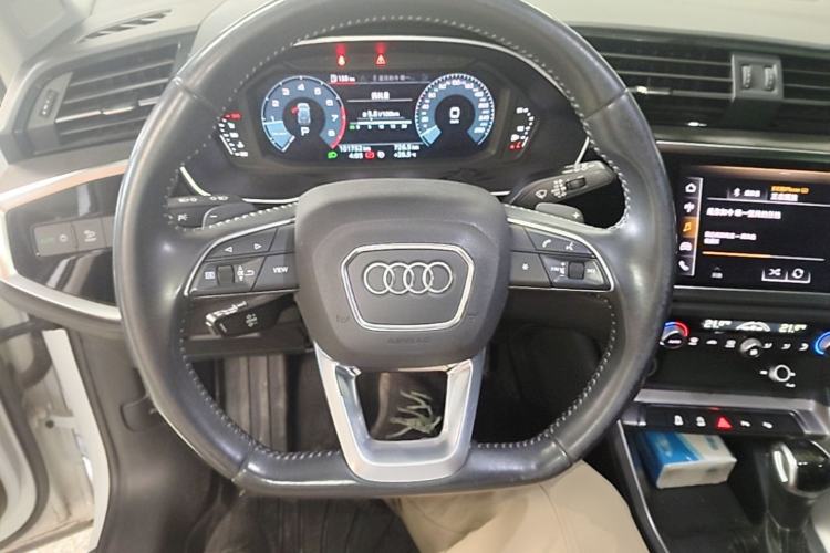 Used Audi Q3 2021 35 TFSI Fashion Dynamic Model Steering Wheel