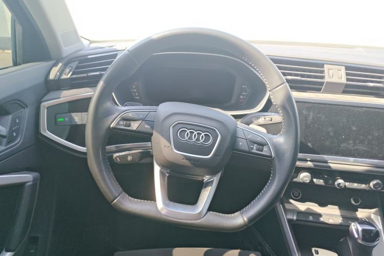 Used Audi Q3 2021 35 TFSI Fashion Dynamic Model Steering Wheel