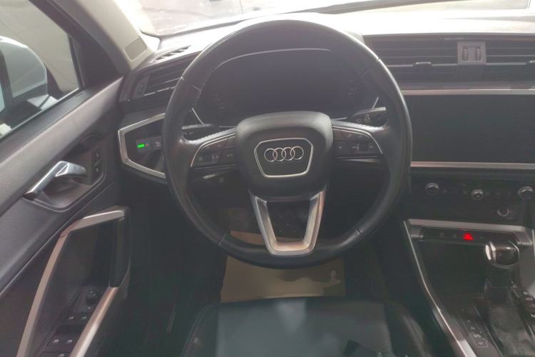 Used Audi Q3 2021 35 TFSI Advanced Style Edition Steering Wheel