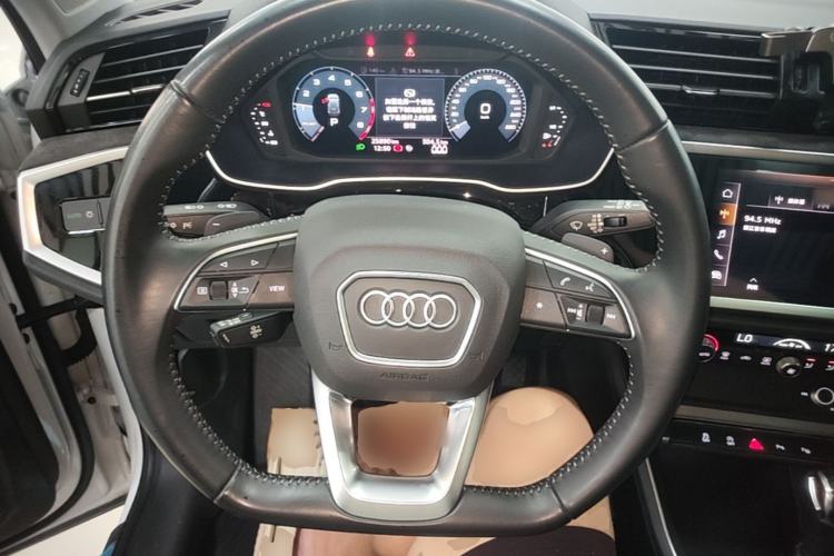 Used Audi Q3 2021 35 TFSI Fashion Dynamic Model Steering Wheel