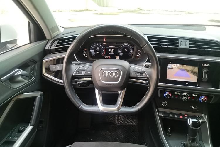 Used Audi Q3 2021 35 TFSI Fashion Dynamic Model Steering Wheel