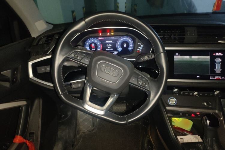 Used Audi Q3 2021 35 TFSI Fashion Dynamic Model Steering Wheel