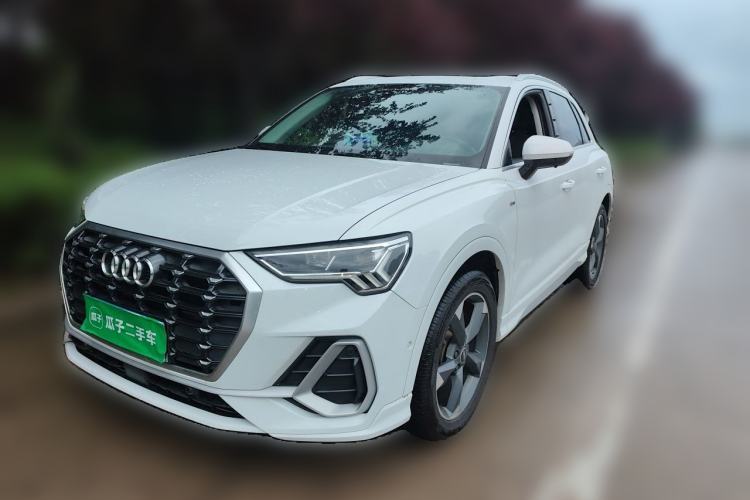 Used Audi Q3 2021 35 TFSI Fashion Dynamic Model Guazi used car, China used car export, Used car for sale, Used cars, Cheapest cars for sale