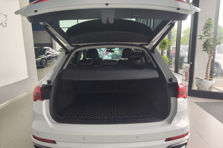 Used Audi Q3 2021 35 TFSI Fashion Dynamic Model Trunk