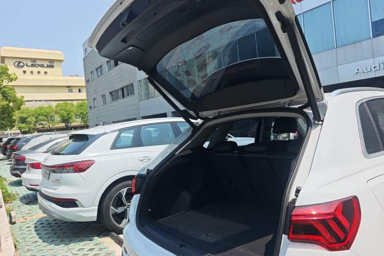 Used Audi Q3 2021 35 TFSI Fashion Dynamic Model Trunk