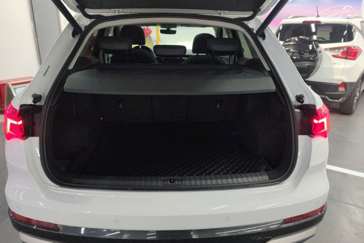 Used Audi Q3 2021 35 TFSI Advanced Style Edition Trunk