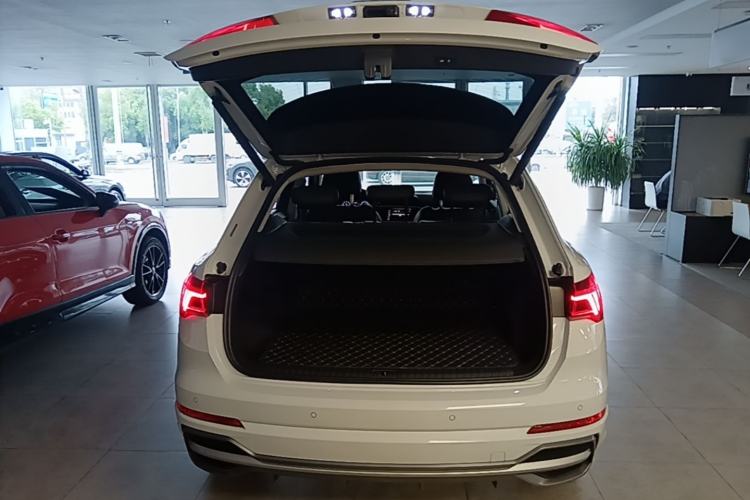 Used Audi Q3 2021 35 TFSI Fashion Dynamic Model Trunk