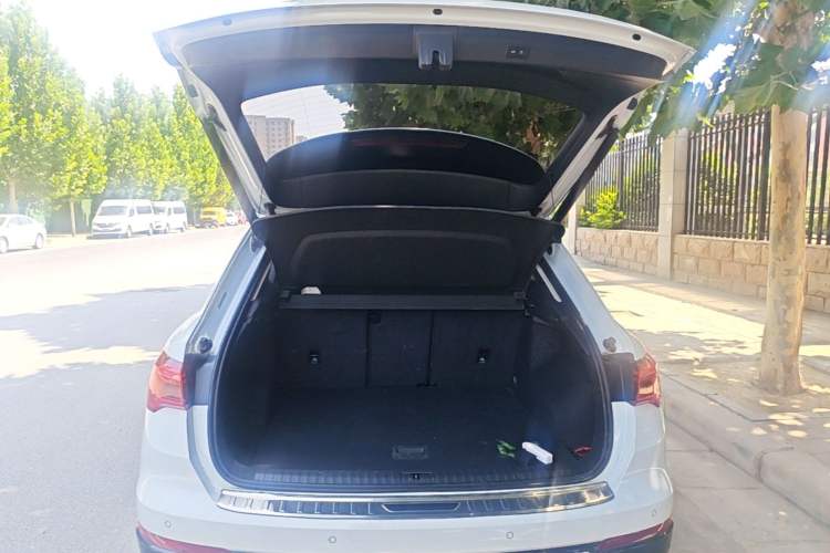 Used Audi Q3 2021 35 TFSI Fashionable and Elegant Model Trunk